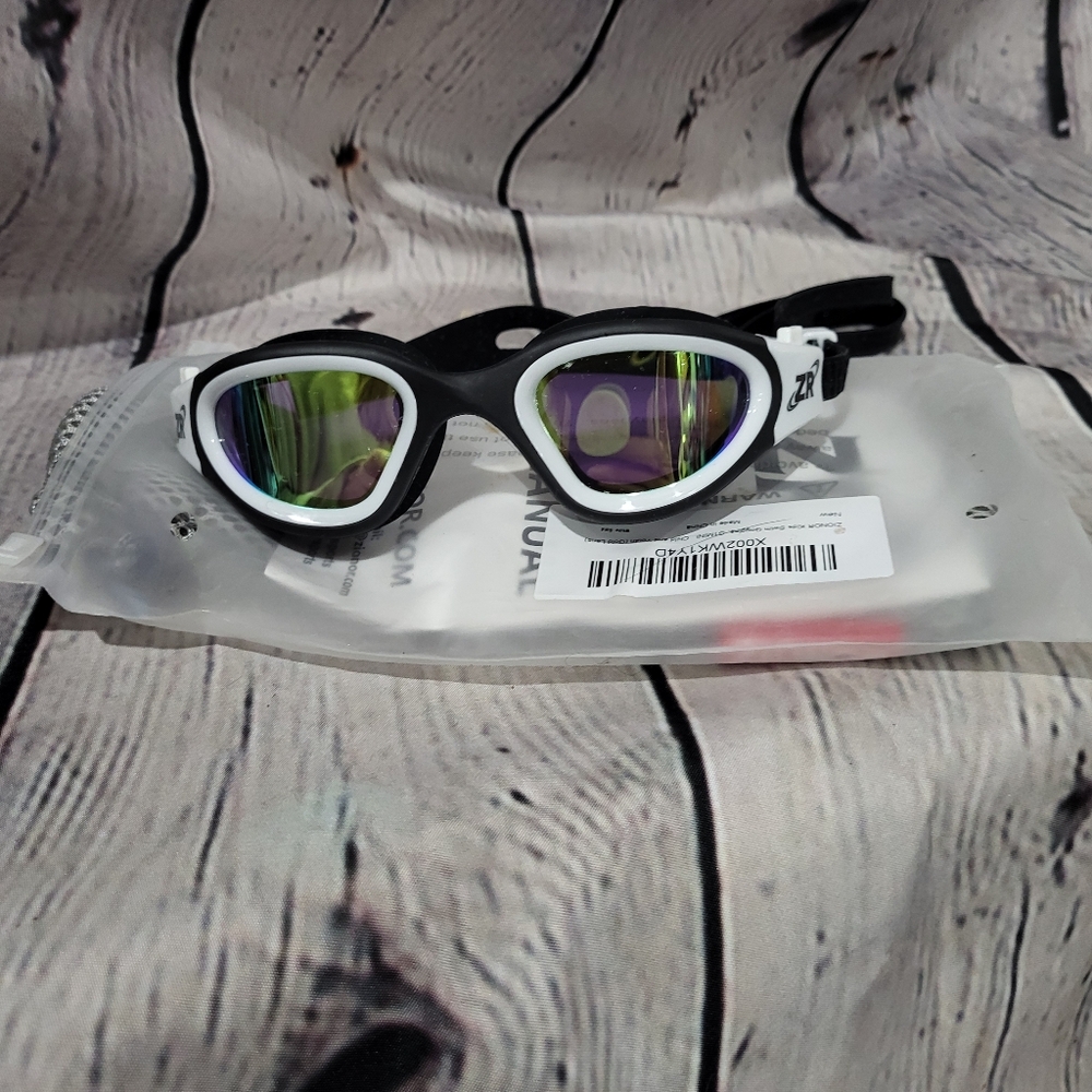 ZIONOR Swim Goggles, Polarized Swimming Goggles gold lens. New